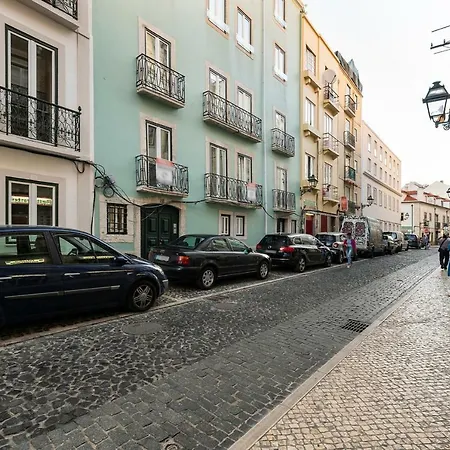Downtown Trendy Flat For 4, Near Metro Lisboa